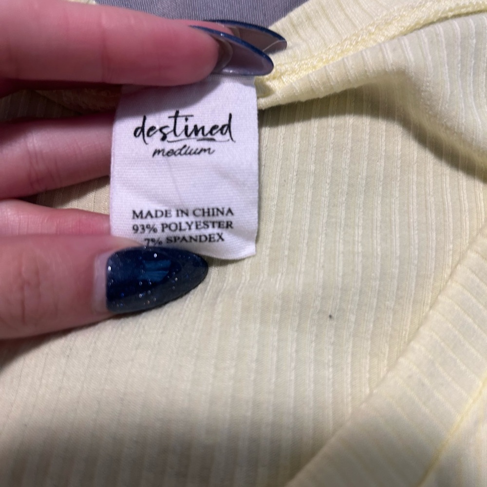 JoyLab Light Yellow V-Neck Ribbed Tee - Picture 2 of 2